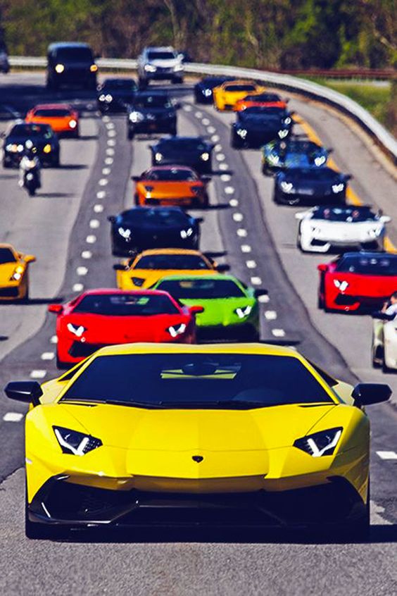 Lamborghini отзывает 42 автомобиля в России