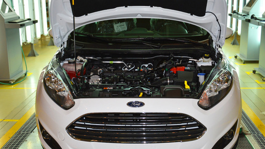 Ford снижает цены на популярные модели в России