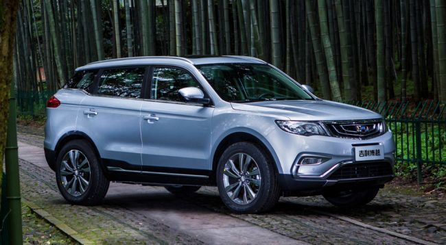 Российский Geely Atlas появится в продаже в августе