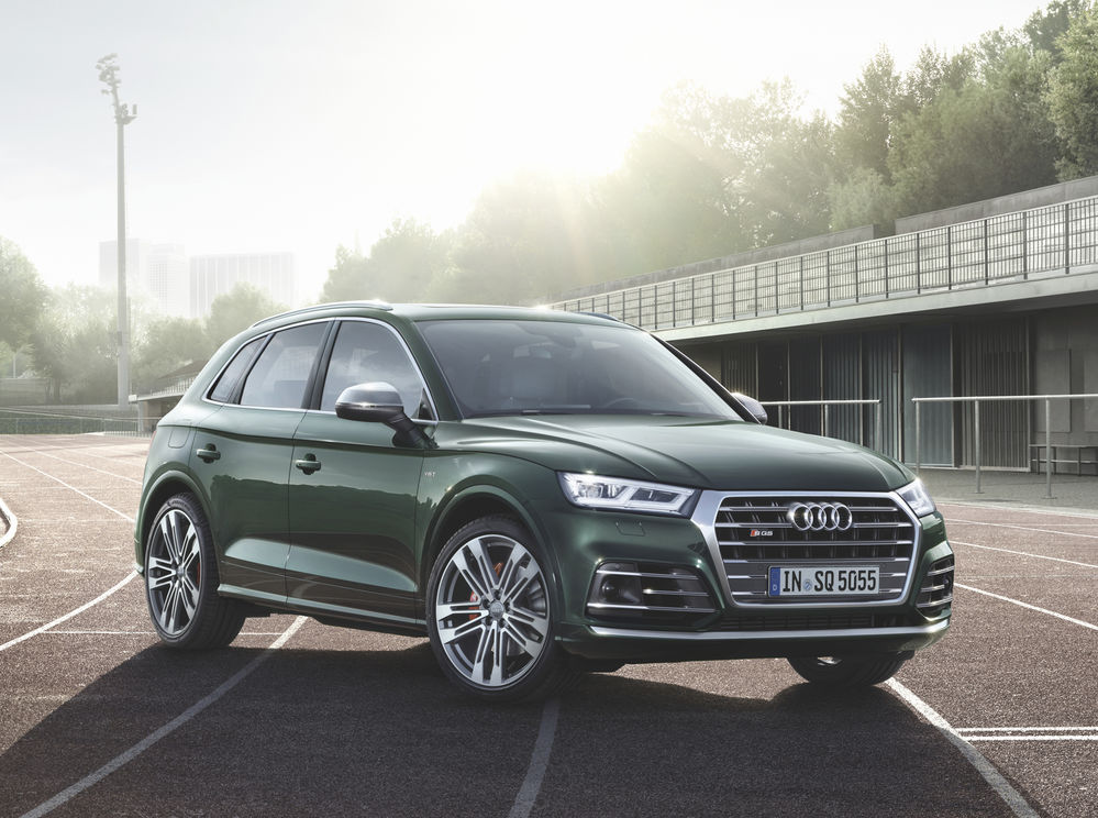 Audi объявляет цены на спортивный Q5 в России