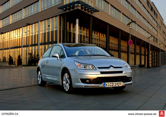 Citroen отзывает в России 30000 автомобилей моделей C4 хэтчбек/DS4