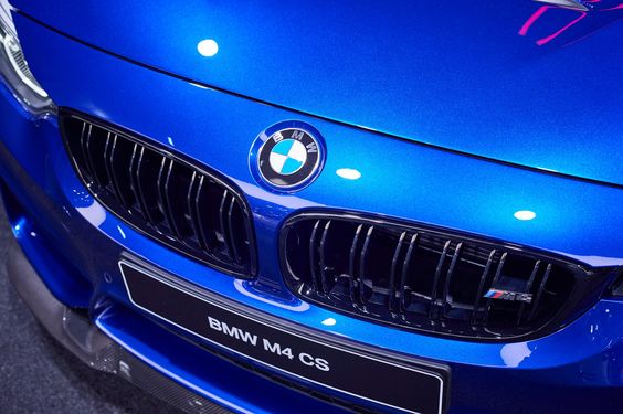 BMW приостановила часть производств из-за перебоев в поставках деталей