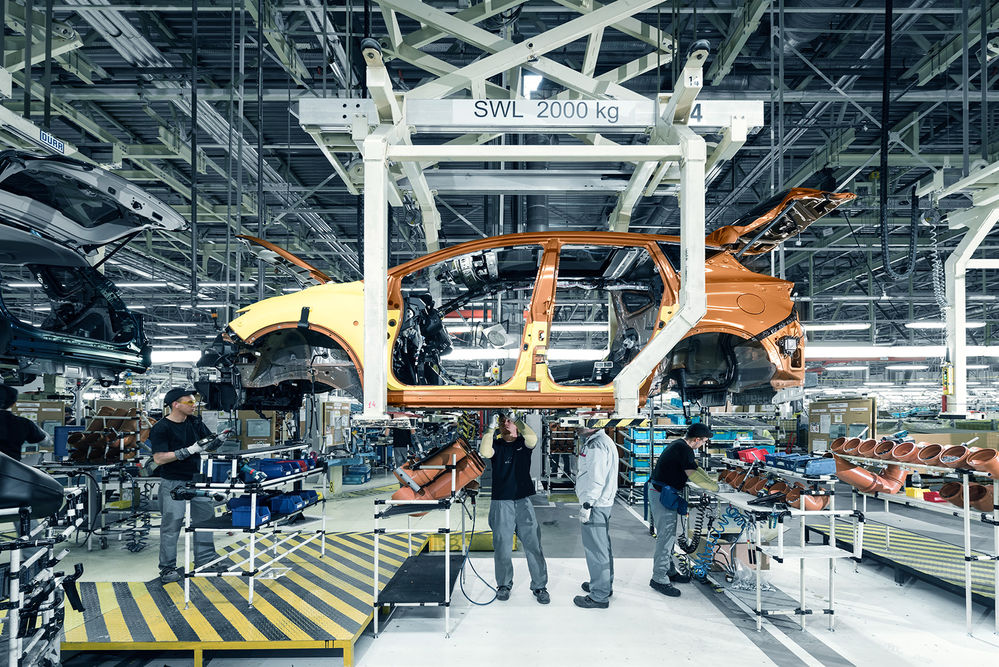 Nissan вводит вторую смену на заводе в Санкт-Петербурге