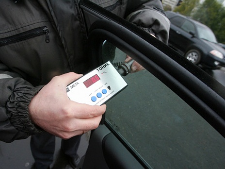 Как гаишники будут снимать тонировку