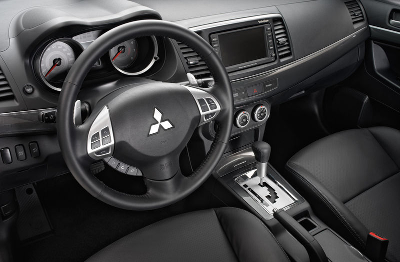  Mitsubishi отзывает в России небезопасные Лансеры