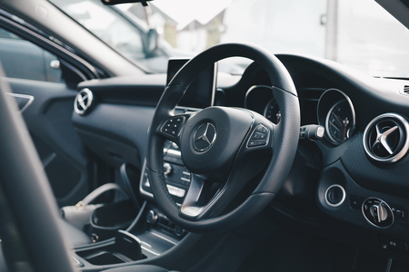 Mercedes-Benz отзывает в России 362 автомобиля моделей C и E класса
