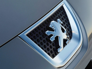 Peugeot-Citroen увольняет почти 8 тысяч человек