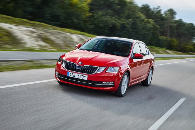 Skoda отзывает 24 автомобиля в России