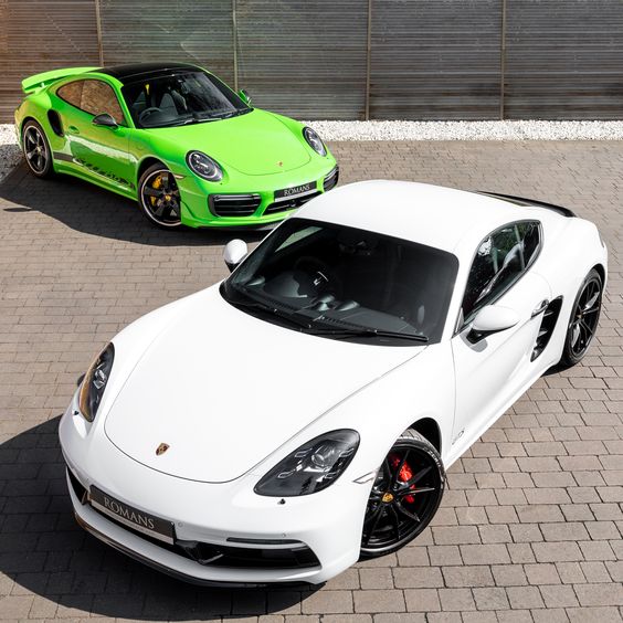 Порше отзывает 3 автомобиля Porsche 718 Cayman, 911