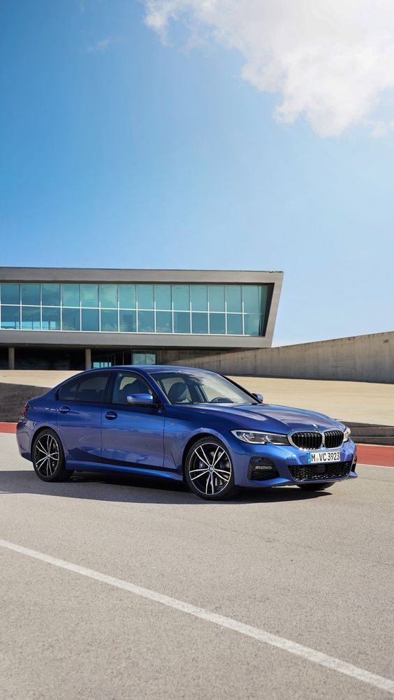 BMW отзывает в России автомобили 3 серии