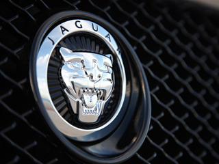 Jaguar собирается выпустить кроссовер и компактный седан