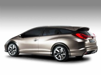 "Хонда" установила топливный бак универсала Civic под передние сиденья