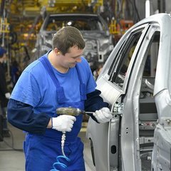 Российские автомобили подешевеют на 7%