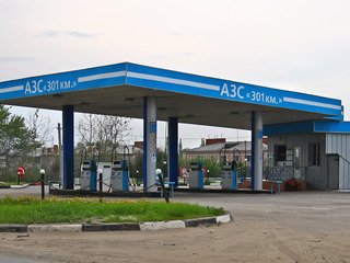 В июне ФАС проверит качество топлива на заправках
